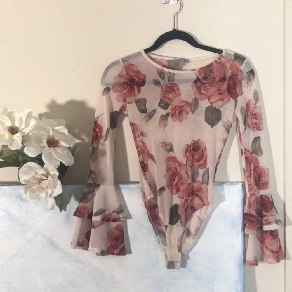 Rose one piece with ruffle rust detail